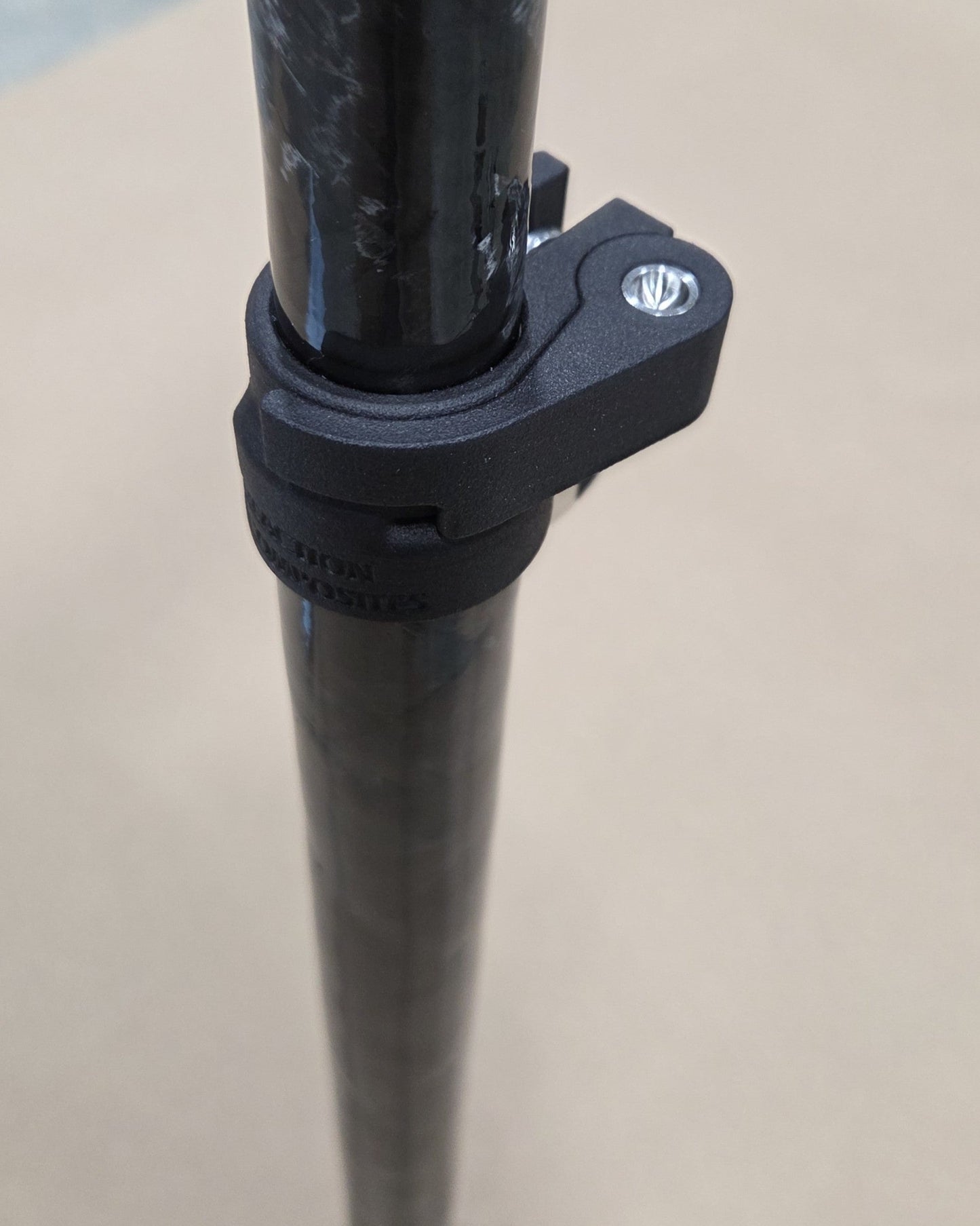 Nearshore Series Carbon Fiber Retractable Outriggers